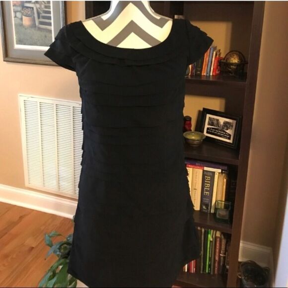 French Connection Black Tiered Dress Size 2 - Picture 2 of 4